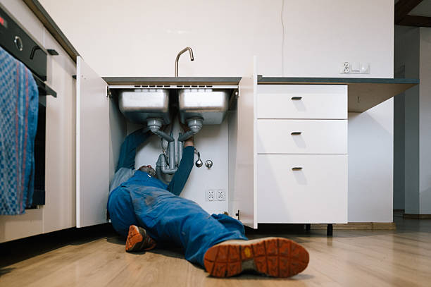 Professional Plumbing technician working in Randle, WA